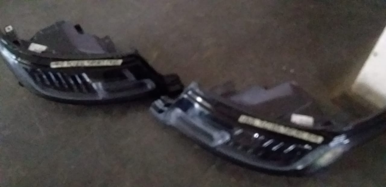 Land rover sport headlights - Private Seller Land rover sport headlights - Private Seller