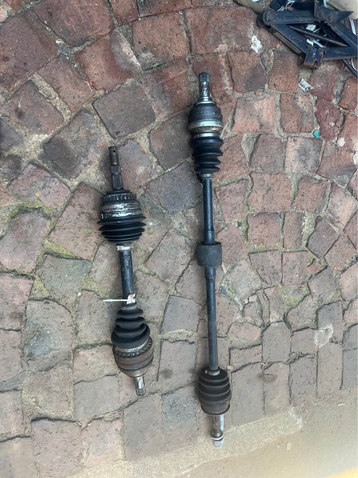 Opel Gamma Cv shafts Available Call Or Whatspp - Private Seller