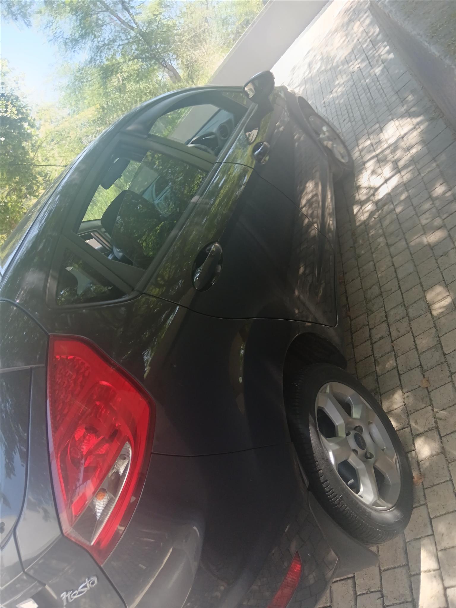 Used 2012 Ford Fiesta 5-door 1.6 Ambiente - Private Seller