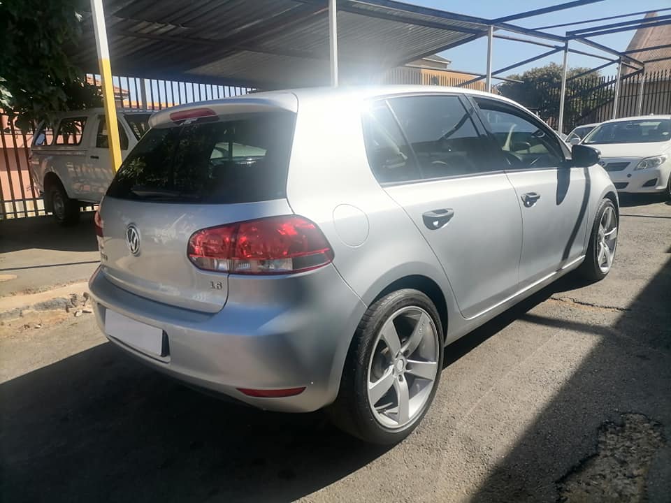 2009 Volkswagen Golf 6 1.6 Trend line