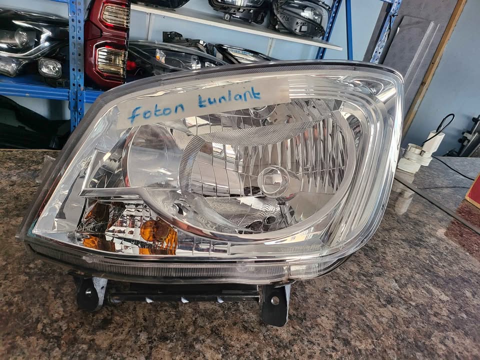 Foton Tunland left headlight for sale. - Private Seller Foton Tunland left headlight for sale. - Private Seller