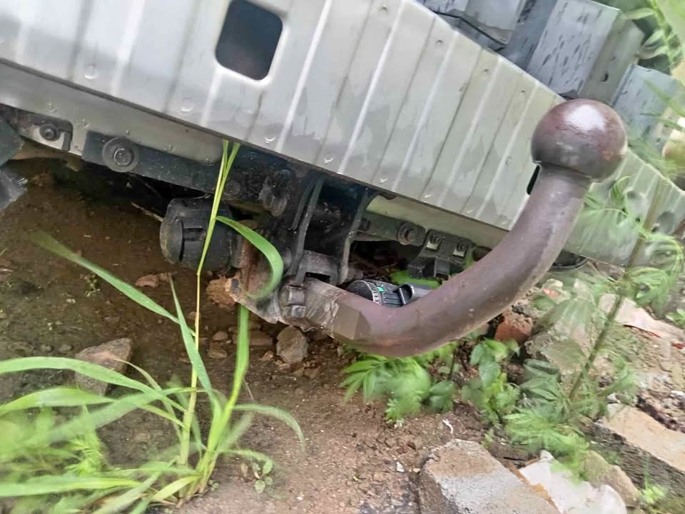 Volvo S40 2.0 2007 Towbar Volvo S40 2.0 2007 Towbar