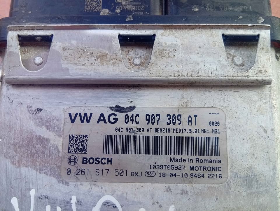 Engine control unit, computer – ECU 04C907309AT 0261S17501 MED17.5.21 Volkswagen DME 0261S17501 Engi - Private Seller
