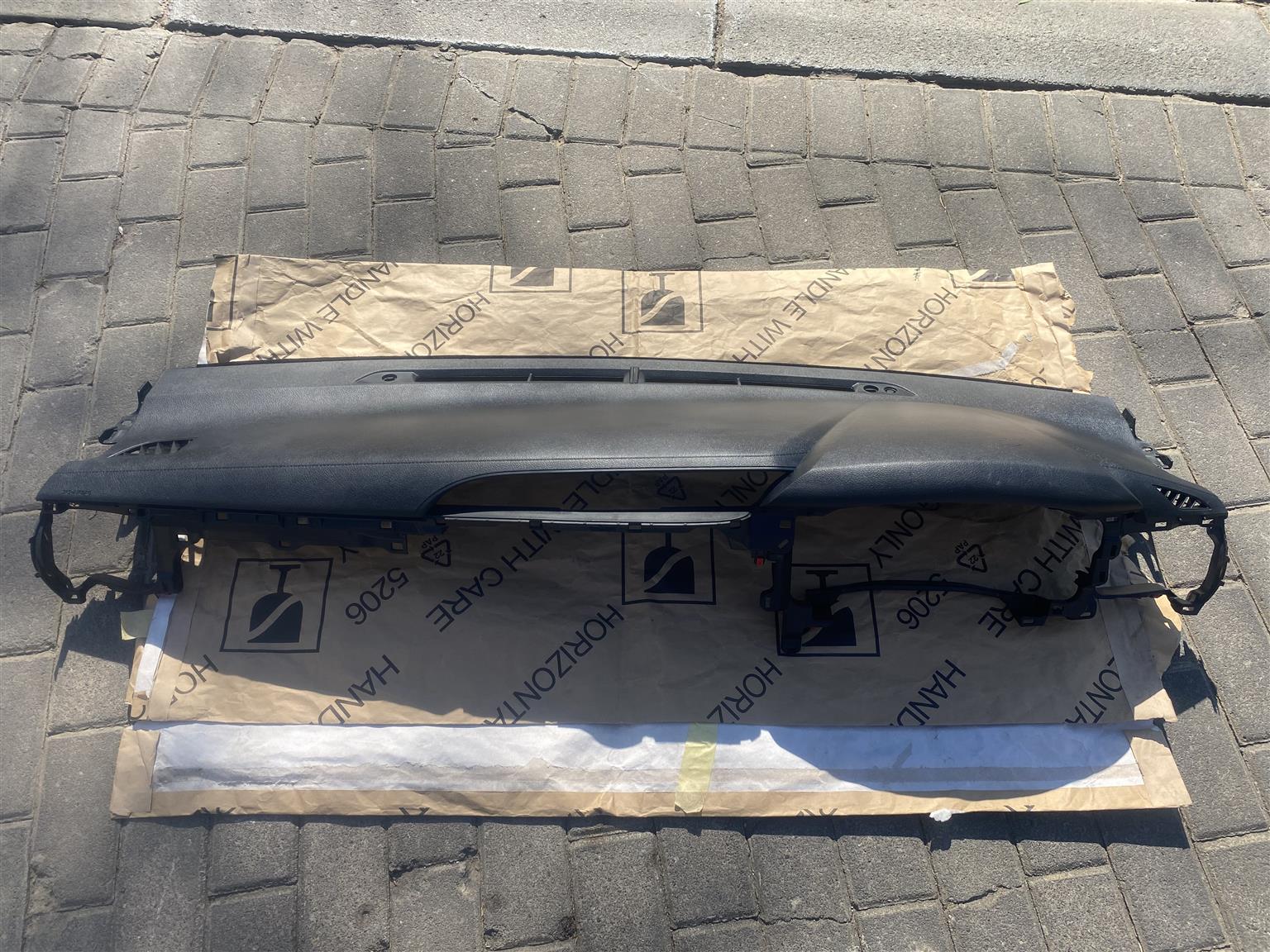 2019 TOYOTA HILUX GD-6 DASHBOARD FOR SALE. IN PRISTINE CONDITION - Private Seller 2019 TOYOTA HILUX GD-6 DASHBOARD FOR SALE. IN PRISTINE CONDITION - Private Seller