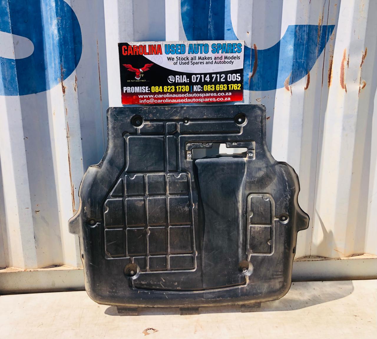 VW Transporter/Kombi T6 engine cover (2016-2023) - Private Seller VW Transporter/Kombi T6 engine cover (2016-2023) - Private Seller