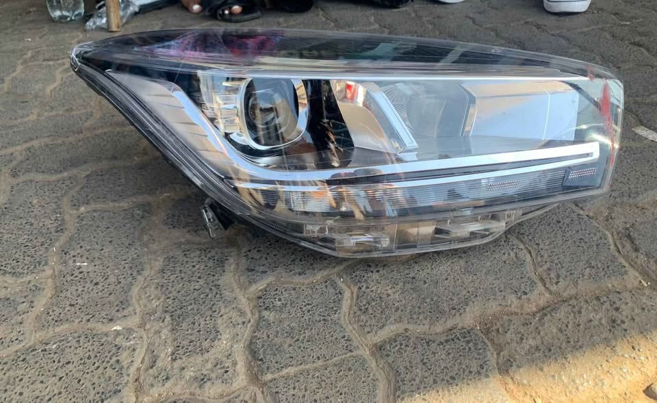 Chery Tiggo 4Pro LED Headlight Rightside. Call or DM . - Private Seller Chery Tiggo 4Pro LED Headlight Rightside. Call or DM . - Private Seller