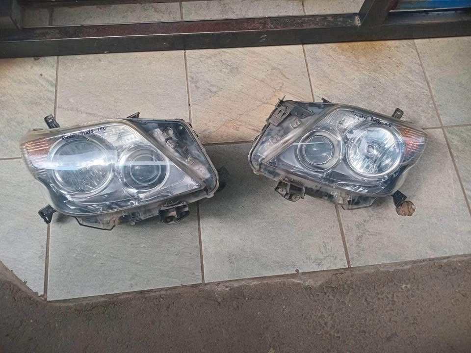 Toyota prado 150 Original oem Headlights available - Private Seller Toyota prado 150 Original oem Headlights available - Private Seller