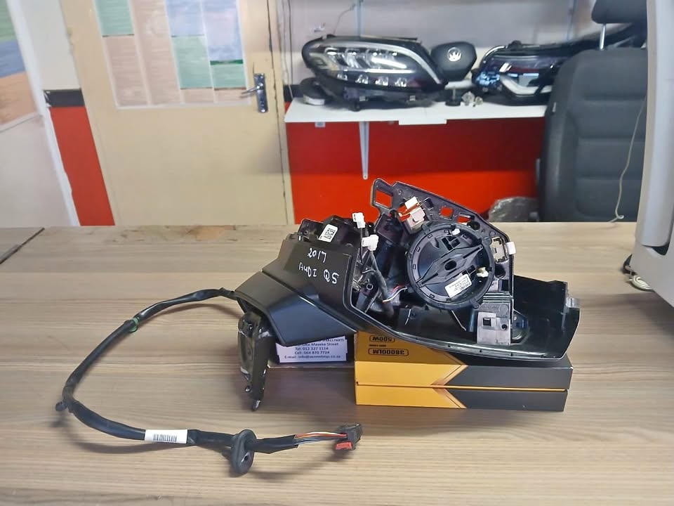 2017 AUDI Q5 RIGHT SIDE MIRROR FOR SALE - Private Seller 2017 AUDI Q5 RIGHT SIDE MIRROR FOR SALE - Private Seller