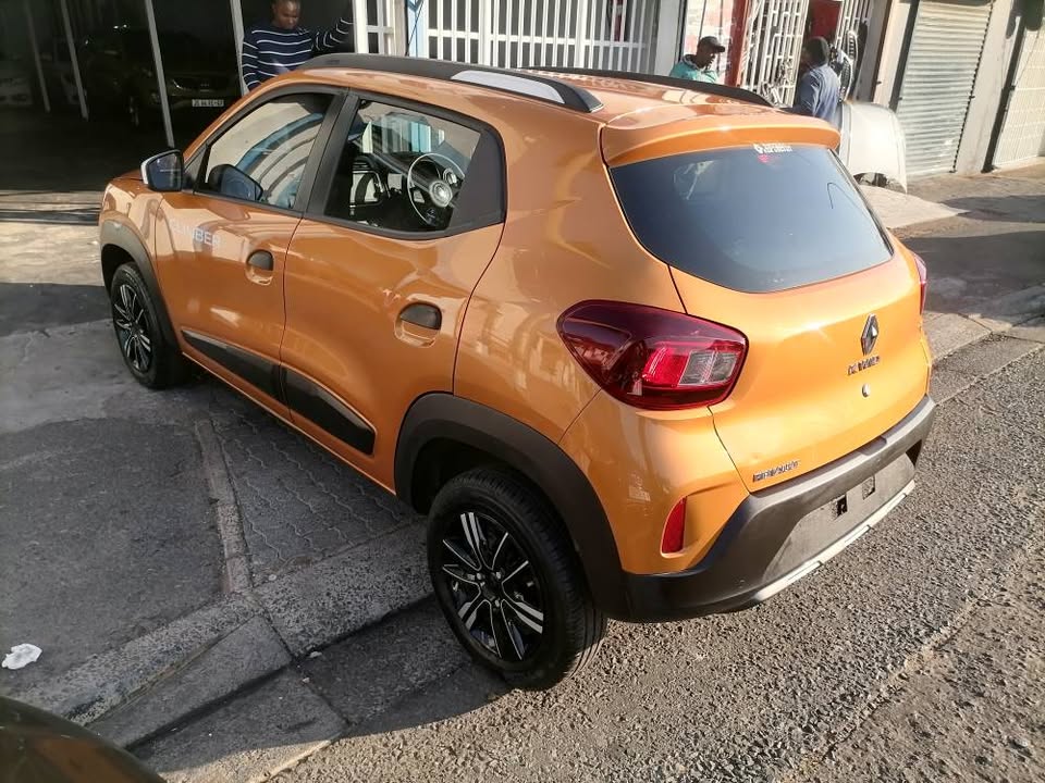 2023 Renault Kwid 1.0 Climber with a Nice interior seat and Service book