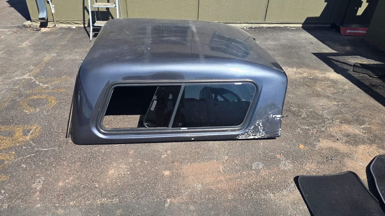 Ford ranger xlt sa canopy - Private Seller