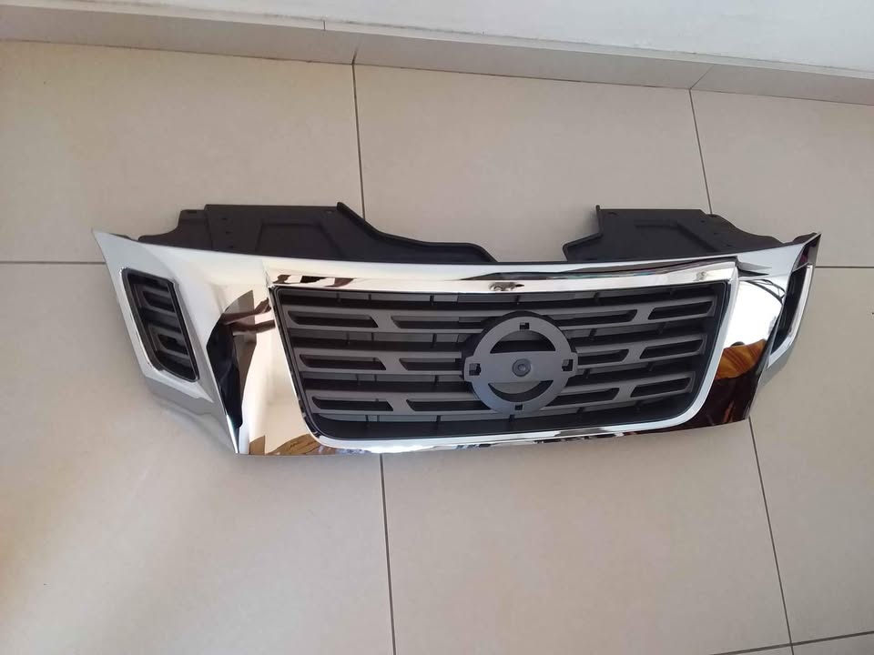 NISSAN NAVARA 2016/21 FRONT GRILLES FORSALE