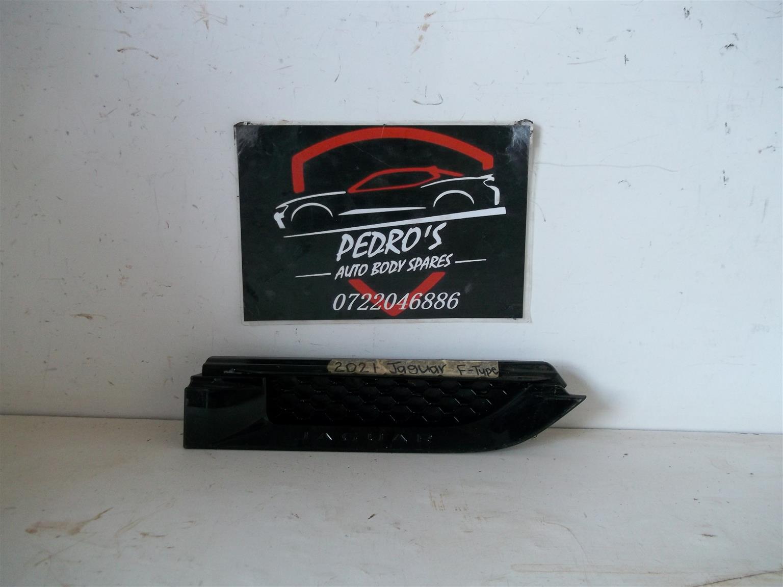 Jaguar F-Type '21 right fender vent finisher - Private Seller Jaguar F-Type '21 right fender vent finisher - Private Seller