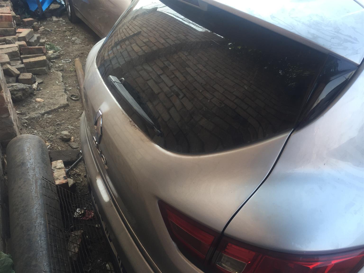 Renault Clio stripping for parts - Private Seller