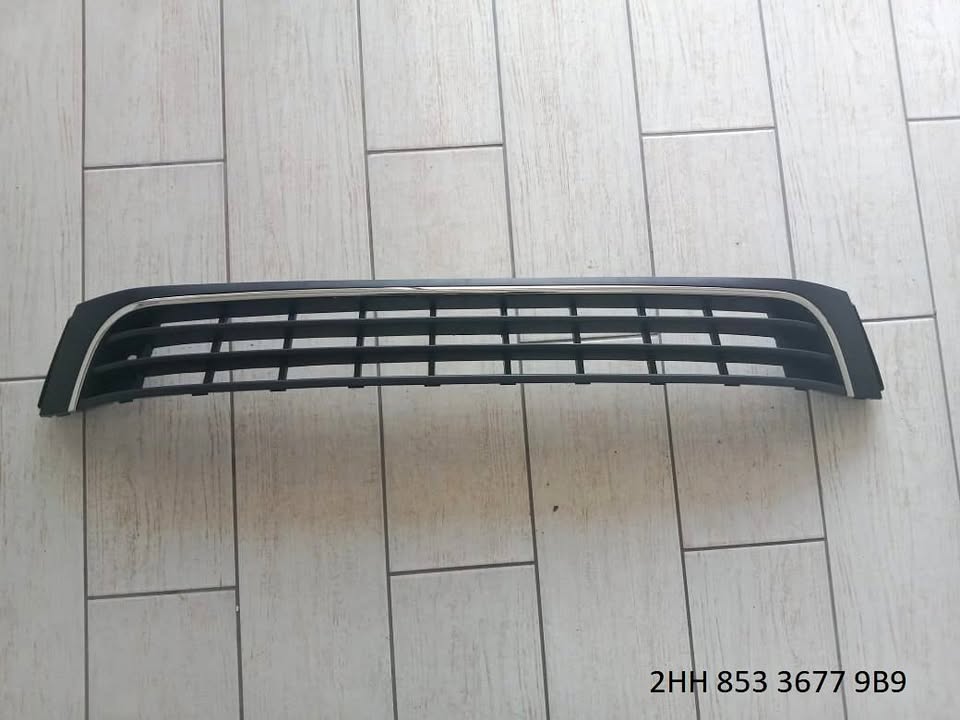 Genuine VW Amarok Chromed Bumper Grill by SWGE® - Private Seller Genuine VW Amarok Chromed Bumper Grill by SWGE® - Private Seller