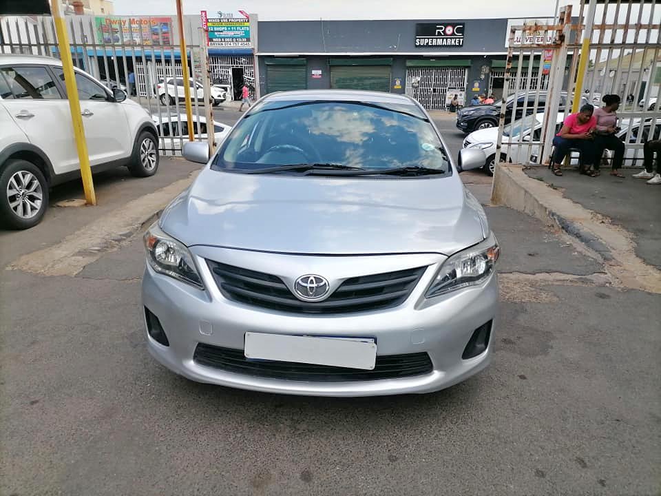 2015 Toyota Corolla 1.6 Quest Automatic