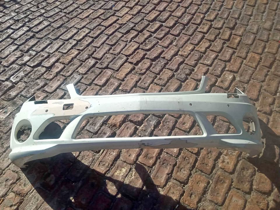 Mercedes Benz W204 bumper preface