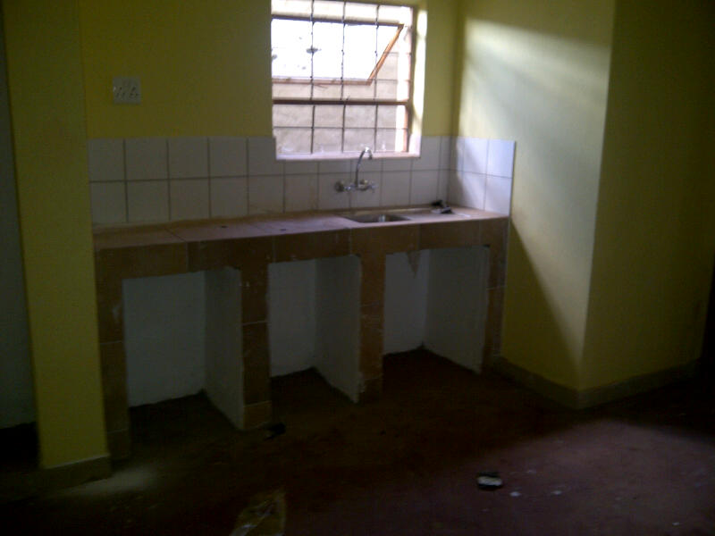 Diepsloot Rooms REDUCED Rent -bathroom & Kitchen(Water &Electricity) Secure Wall