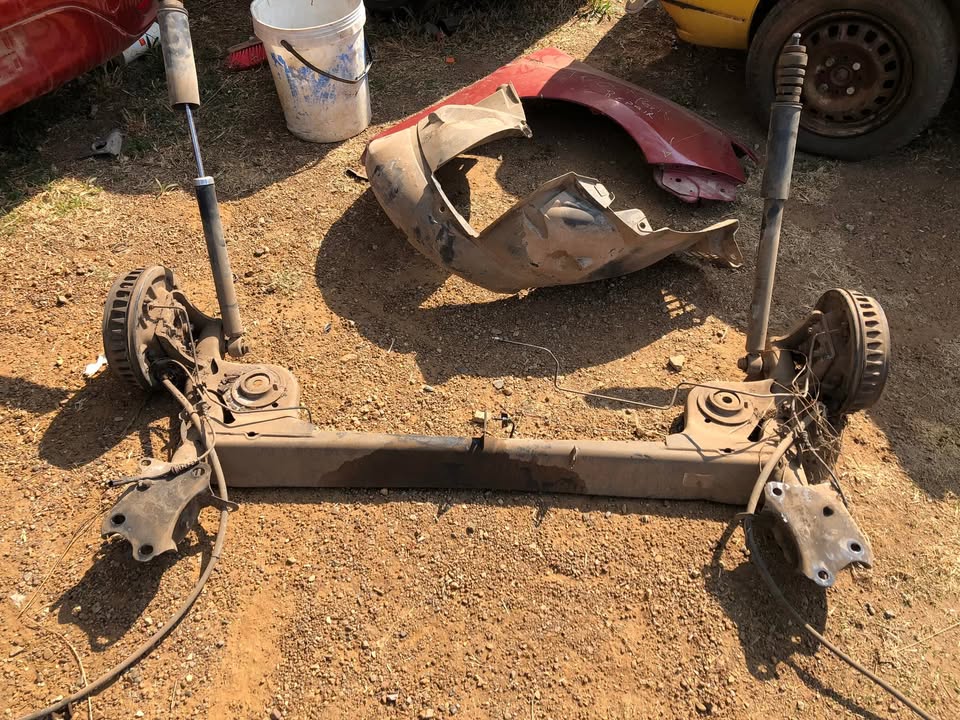 Nissan NP200 Rear Axle