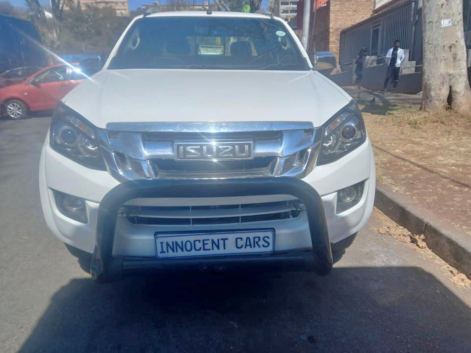 2014 ISUZU DTEQ KB300 DIESEL ENGINE, D/C, MANUAL 4X4, MILEAGE 137000KMS, WHITE COLOR,
