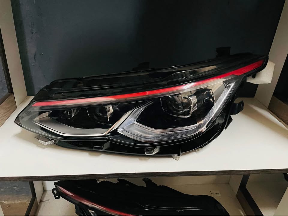 Vw golf 8 Gti headlights