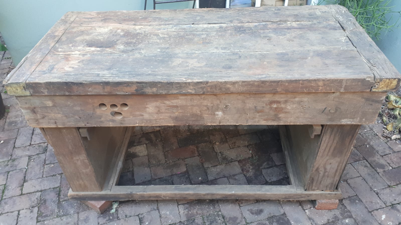 Vintage wooden work bench | Junk Mail