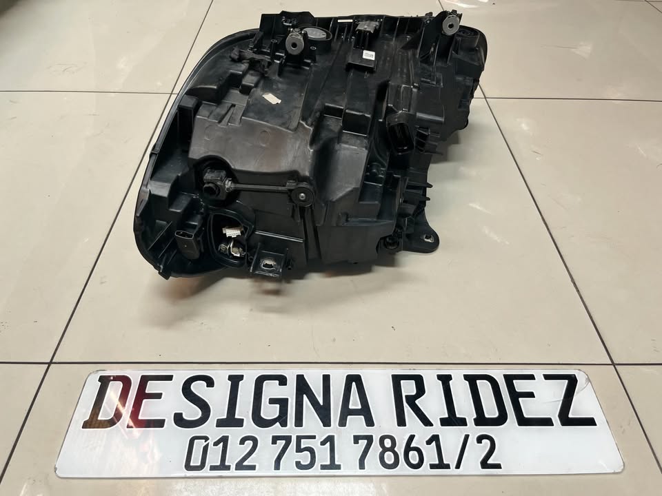 BMW F40 LED (RIGHT) HEADLIGHT AVAILABLE. - Private Seller BMW F40 LED (RIGHT) HEADLIGHT AVAILABLE. - Private Seller