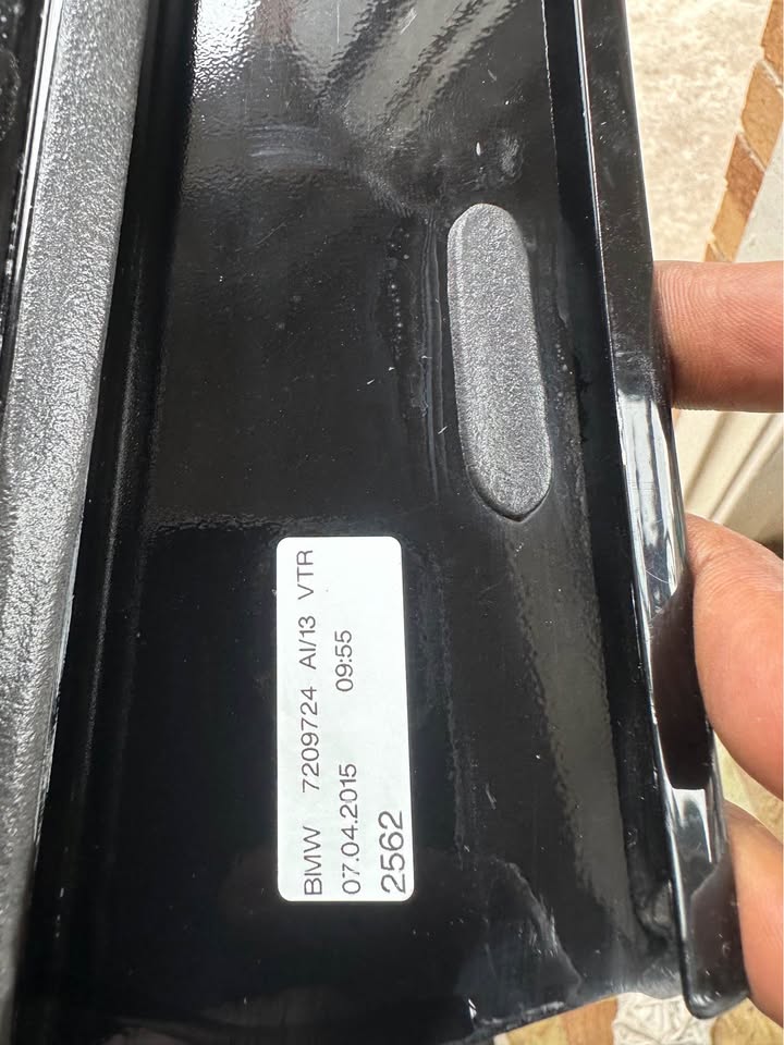 BMW F10 F11 Front Right Door Column B Pillar Cover High Gloss - Private Seller BMW F10 F11 Front Right Door Column B Pillar Cover High Gloss - Private Seller