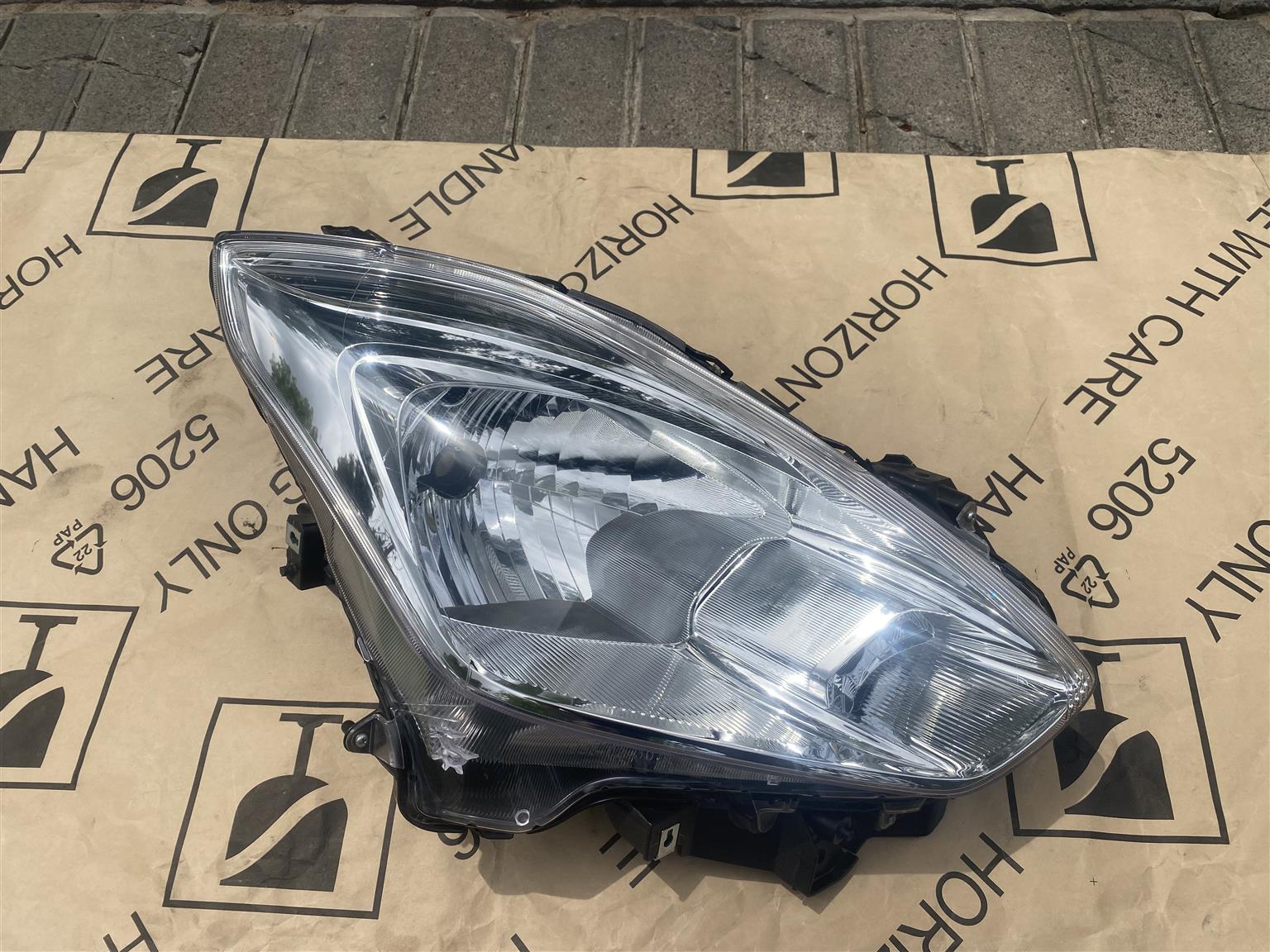 2023 SUZUKI SWIFT HEADLIGHT RIGHT SIDE FOR SALE. IN EXCELLENT CONDITION - Private Seller 2023 SUZUKI SWIFT HEADLIGHT RIGHT SIDE FOR SALE. IN EXCELLENT CONDITION - Private Seller