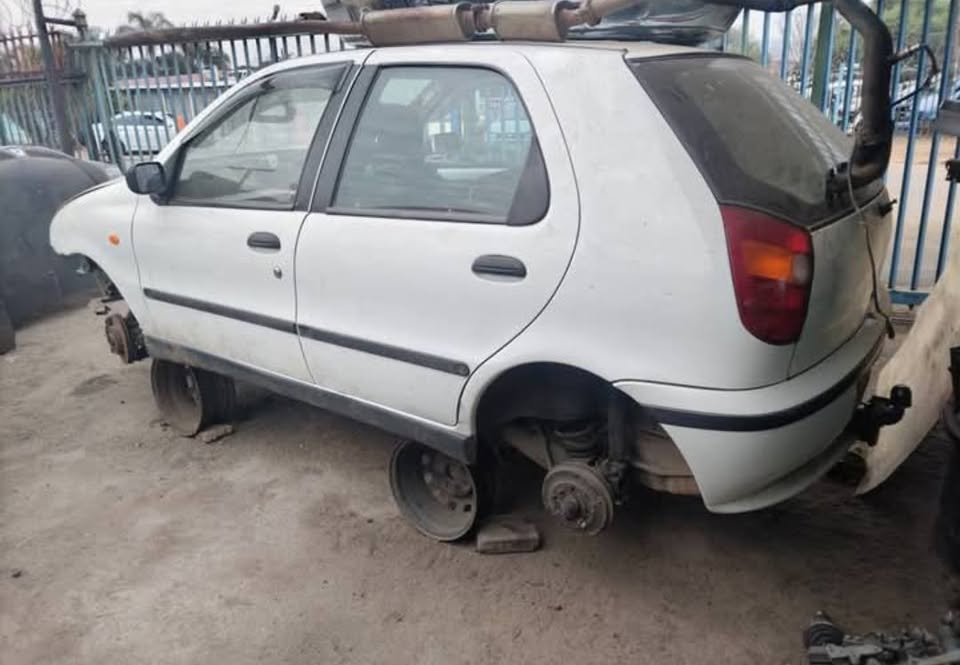 Fiat palio breaking up for parts - Private Seller Fiat palio breaking up for parts - Private Seller