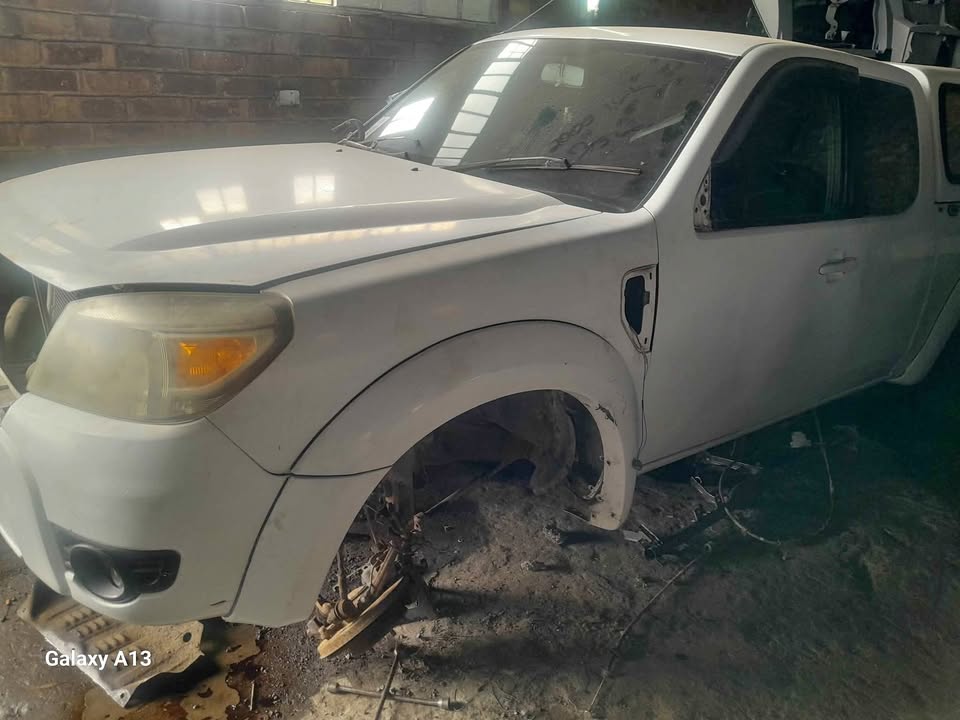 Ford Ranger T5 3.0 tdci club cab spares - Private Seller Ford Ranger T5 3.0 tdci club cab spares - Private Seller