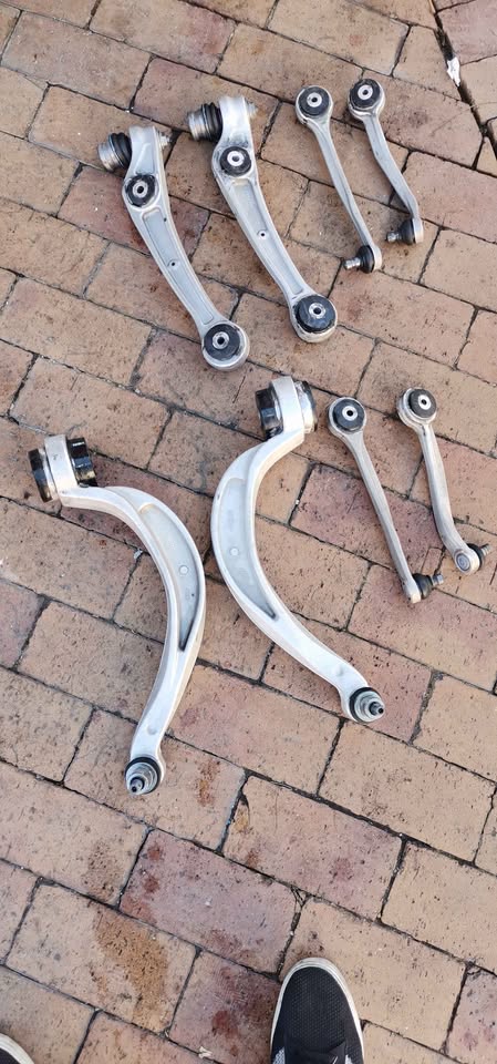 Audi Merc  controls arms   pls read ad - Private Seller