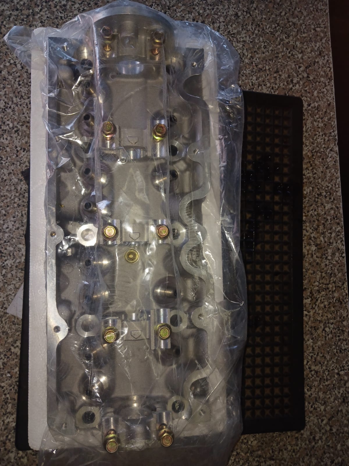 Mazda 2.2 12 valve F2 petrol Cylinderhead NEW