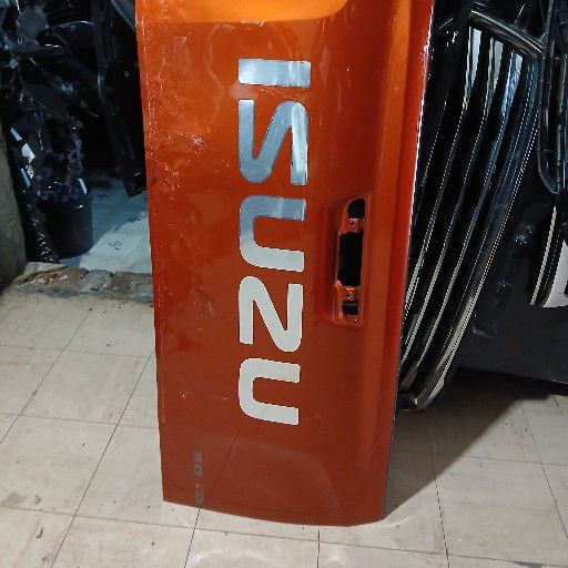 Isuzu Bakker tailgate - Private Seller