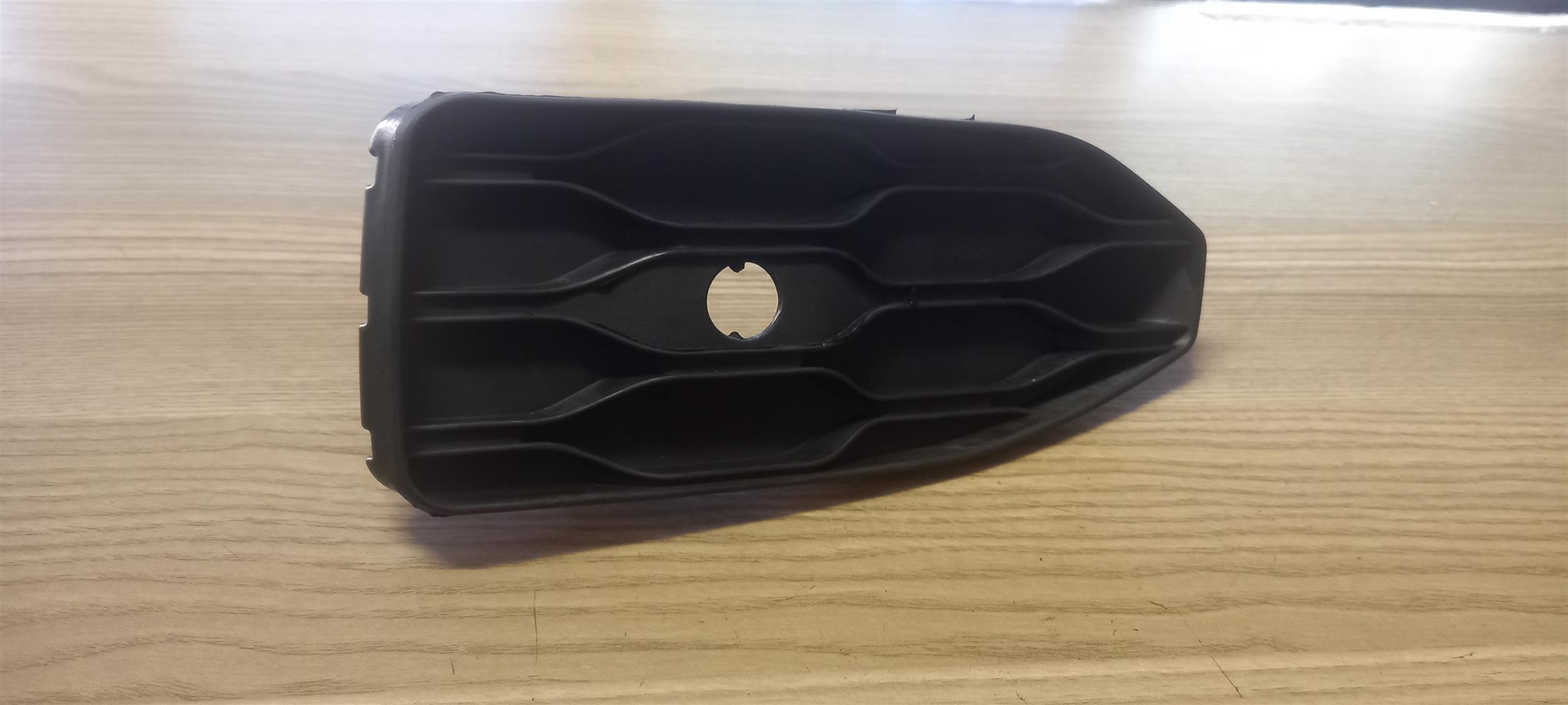 2022 T-ROC LEFT FOGLIGHT COVER FOR SALE - Private Seller 2022 T-ROC LEFT FOGLIGHT COVER FOR SALE - Private Seller