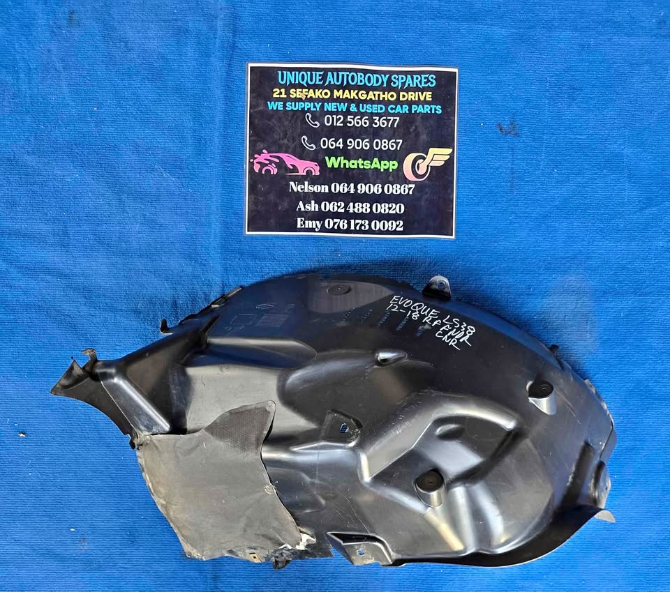 Range Rover Evoque Right Front Fender Liner - Private Seller Range Rover Evoque Right Front Fender Liner - Private Seller