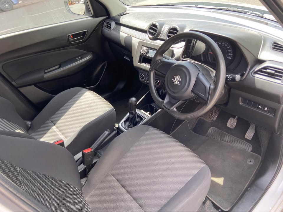 2023 Suzuki Swift 26.000km Manual