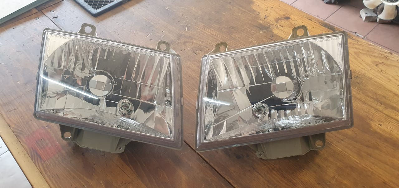 Ford Ranger WL headlights - Private Seller