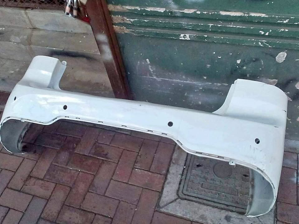 Kia rio sedan back bumper - Private Seller Kia rio sedan back bumper - Private Seller