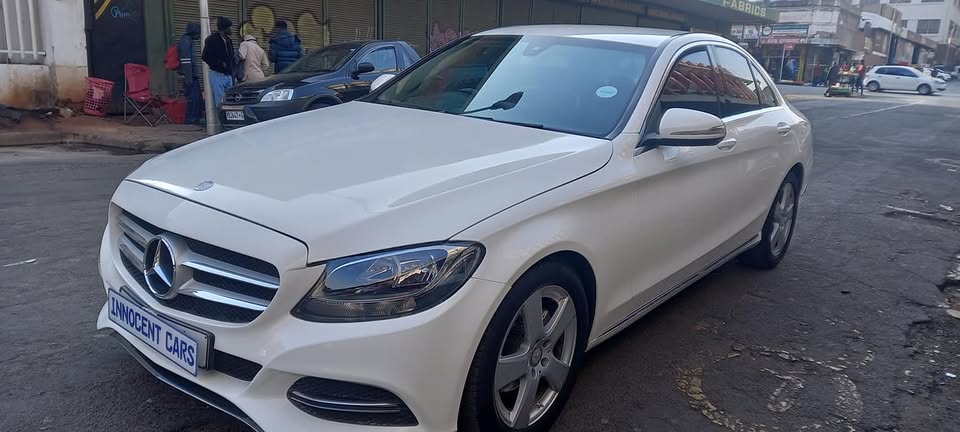 2014 MODEL MERCEDES-BENZ C180 AUTOMATIC WHITE PETROL USED