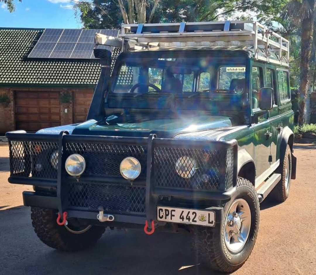 Used 1998 Land Rover Defender 90 TD station wagon Africa Limited Edition - Private Seller Used 1998 Land Rover Defender 90 TD station wagon Africa Limited Edition - Private Seller