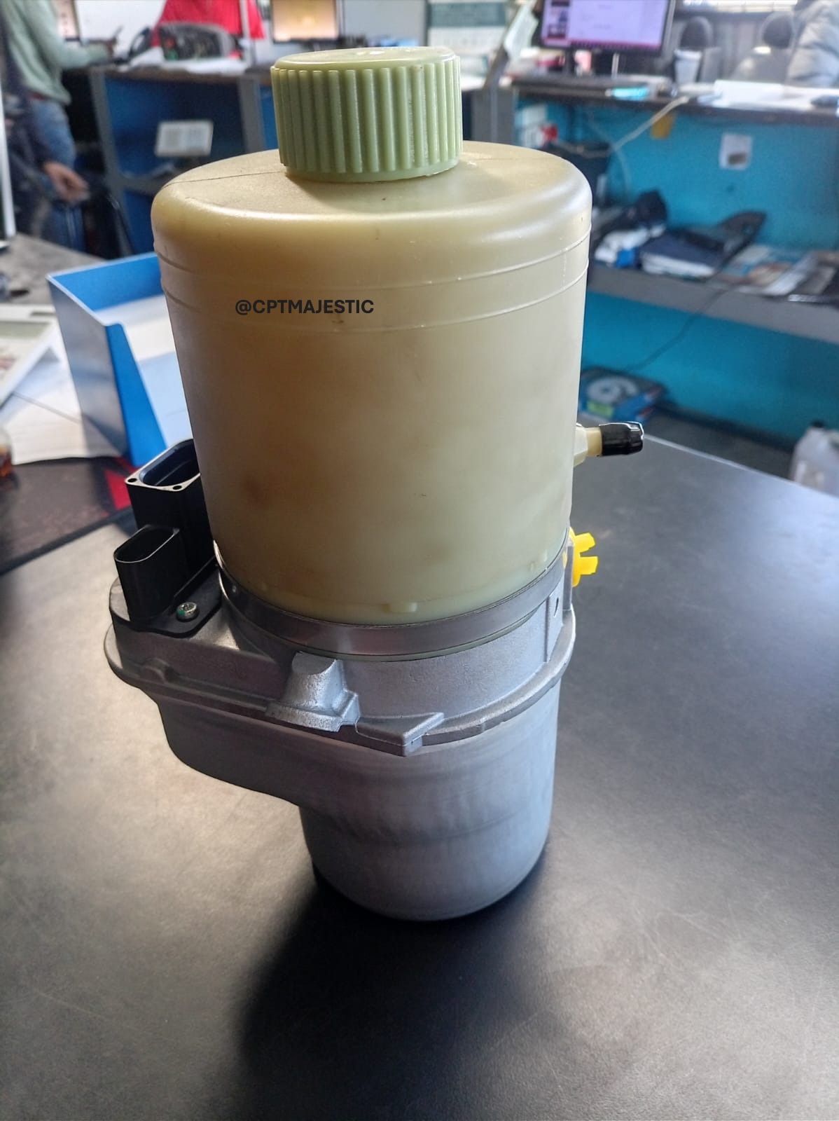 VW POLO 6 CLP 1.4L POWER STEERING PUMP FOR SALE - Private Seller VW POLO 6 CLP 1.4L POWER STEERING PUMP FOR SALE - Private Seller