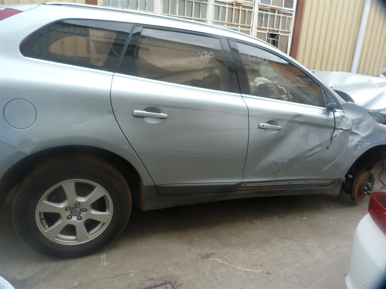 SPARESBOYZ STRIPPING VOLVO XC60 2009 GREY - Private Seller SPARESBOYZ STRIPPING VOLVO XC60 2009 GREY - Private Seller