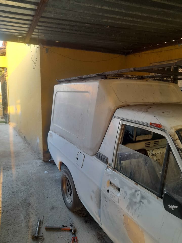 Canopy nissan 1400 - Private Seller