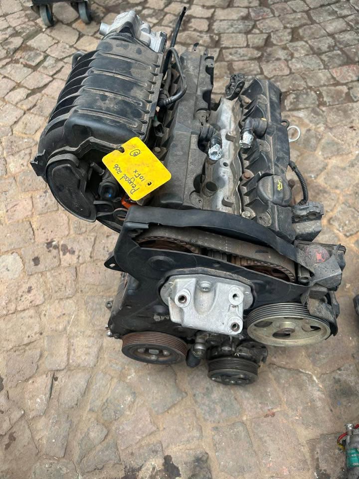 Peugoet 206 10FX Engine For Sale Call or Whatsapp