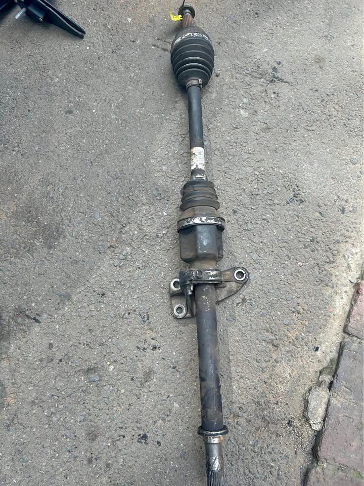 Renault Clio 3 Right CV Shaft For Sale - Private Seller