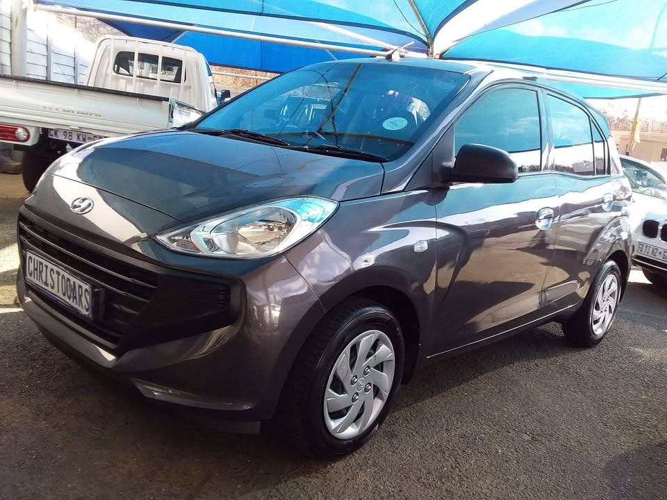 2020 Hyundai Autos hatchback manual 2020