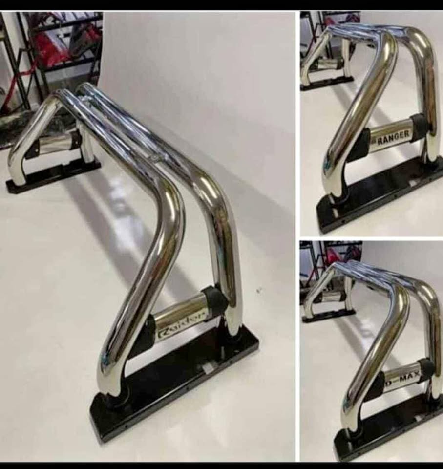 TOYOTA RAIDER HILUX GD6 BULL BARS - Private Seller TOYOTA RAIDER HILUX GD6 BULL BARS - Private Seller