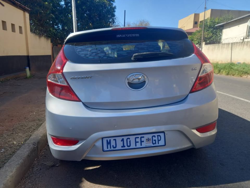 2015 Hyundai Accent Hatchback 1.6 Petrol, Automatic, Silver, Spare key