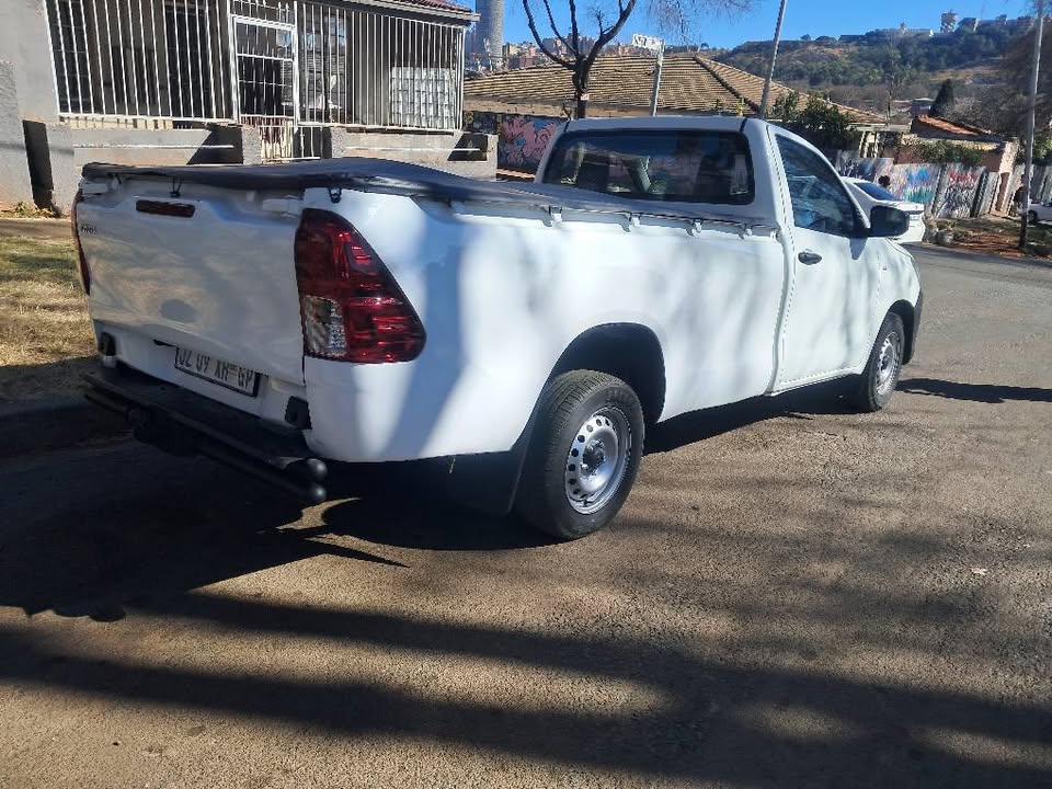 Toyota Hilux single Cab 2.0 VVTI 2021