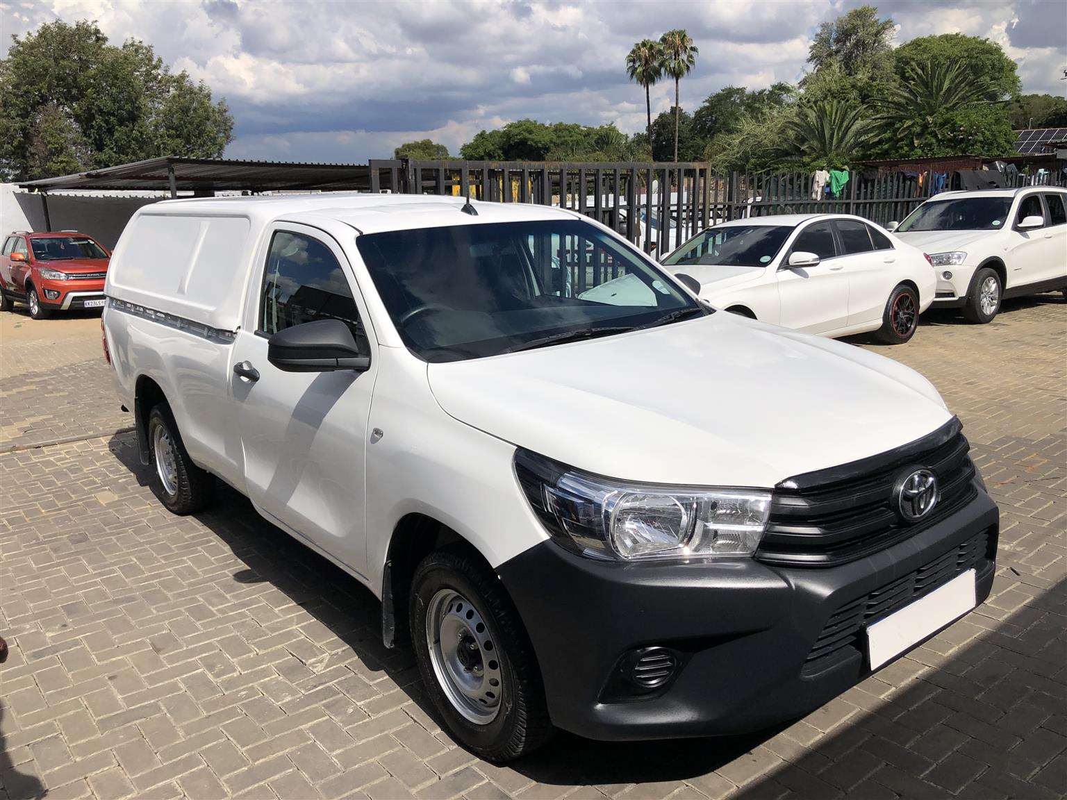 Used 2023 Toyota Hilux 2.4GD S - Private Seller Used 2023 Toyota Hilux 2.4GD S - Private Seller